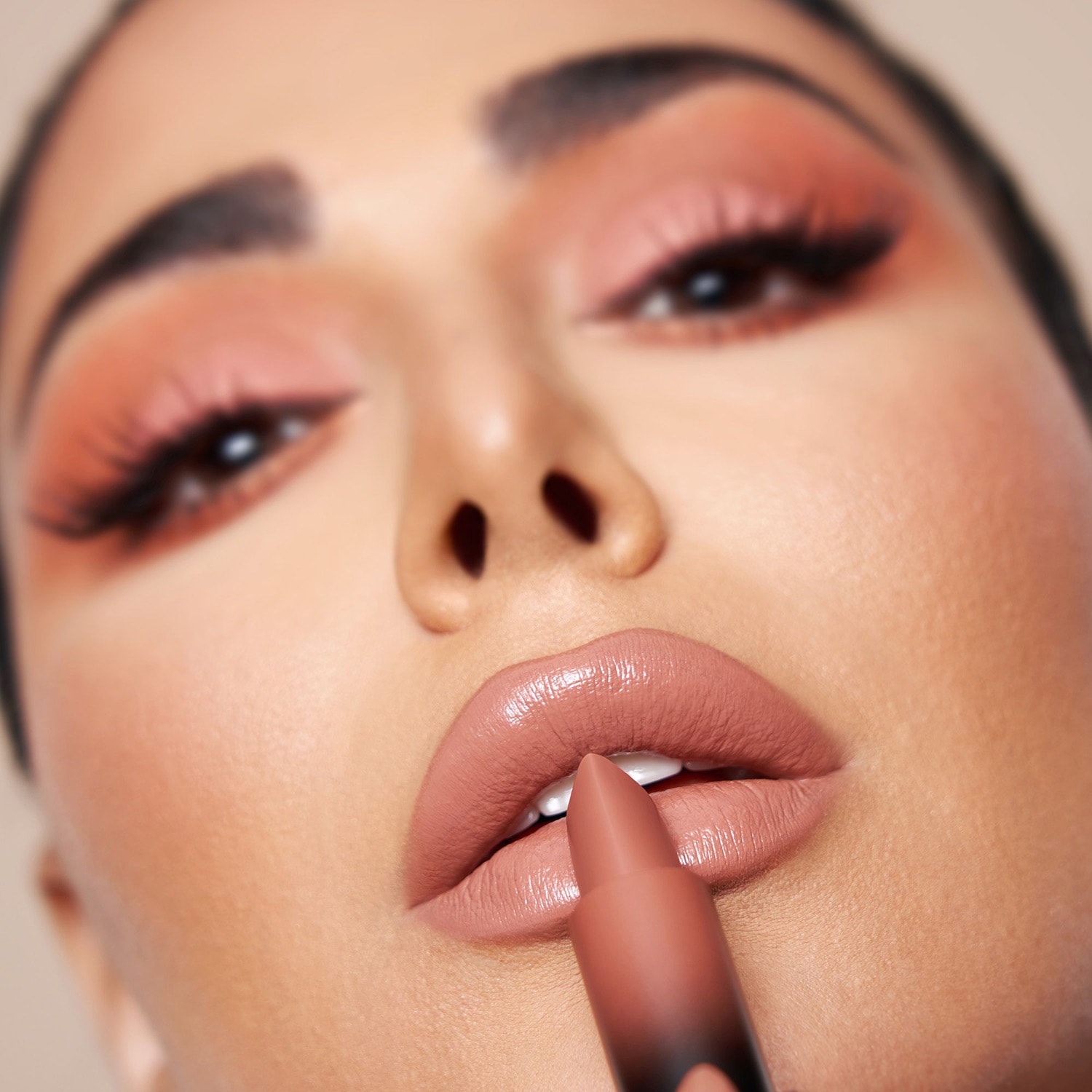 Pintalabios Nude Barra De Labios Power Bullet Cream Glow De Huda