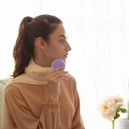 LUNA™ 4 go - Dispositivo de limpieza y reafirmante facial