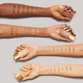 Double Wear Sheer Matte Long Wear - Base de Maquillaje