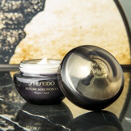 Future solution lx total regenerating cream - Crema de noche