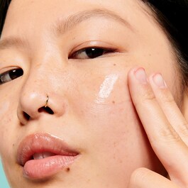 Pore Care Smooth Sip Mini - Gel hidratante ligero que difumina los poros