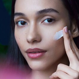 Lotus Dream Cream - Crema de noche antiedad con loto y vitamina E