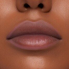 I Need a Nude-Lápiz de labios 