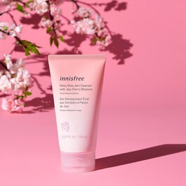 Gel desmaquillante iluminador de flor de cerezo de Jeju 