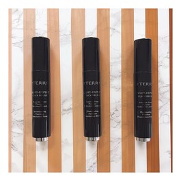 Light Expert Click Brush -  Base de maquillaje