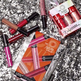 The Future is Yours - Kit de barras de labios aterciopeladas sin transferencia
