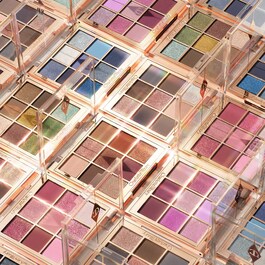Charlotte's Palette of Beautifying Eye Trends - Paleta de Sombras de Ojos