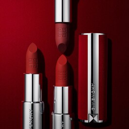 Le Rouge Deep Velvet - Barra de labios Empolvado, Mate, Alta Pigmentación