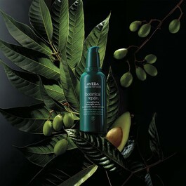 Botanical Repair™ Strengthening -Serum reparador de noche para el cabello