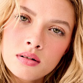 Shellie WANDERful World Powder Colorete - Coral intenso