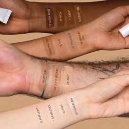 GloWish Bright Light Sheer - Corrector ligero e iluminador