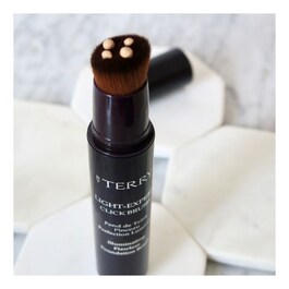 Light Expert Click Brush -  Base de maquillaje