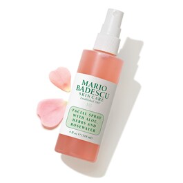 Spray facial de aloe vera, plantas aromáticas y agua de rosas