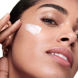 Essential Energy - Crema de día activadora de la hidratación SPF20