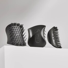 Scalp Exfoliatior and Massager Onyx Black 