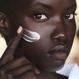 Daywear - Multi-Protection Anti-Oxidant 24H-Moisture Creme SPF 15
