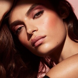 Cheeks out freestyle - Colorete en Crema