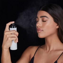 VEIL SOFT FOCUS SETTING SPRAY - Spray fijador 