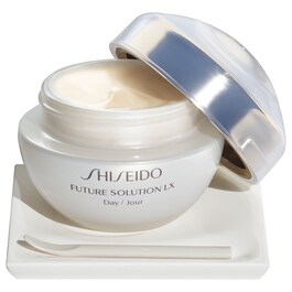 Future Solution LX - Crema de día protectora antiedad  SPF20