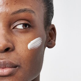 Cuidado con ácido mandélico - Crema anti-imperfecciones