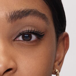 Eyeliner Alta Precisión