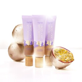 Maracuja Juicy Glow Skin Tint Foundation - Base de maquillaje ligera