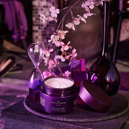 The Ritual of Yozakura - Exfoliante con Azúcar Rosa