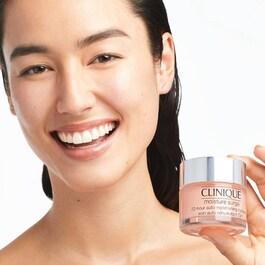 Tantos Rodeo Rascacielos Tratamiento autorrehidratante 72 h Moisture Surge - Gel crema refrescante  of CLINIQUE ≡ SEPHORA