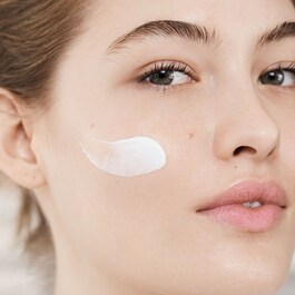 Daywear - Multi-Protection Anti-Oxidant 24H-Moisture Creme SPF 15