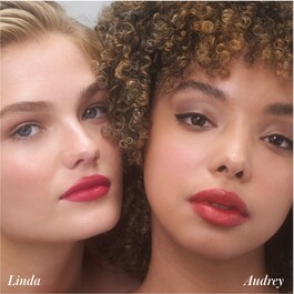 Legendary Serum Lipstick - Serum labial hidratante de larga duración