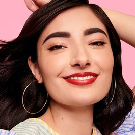 Casa completar Lo dudo Hello Happy Powder - Base de maquillaje en polvo en dúo de cobertura de  BENEFIT COSMETICS ≡ SEPHORA