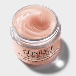 Tantos Rodeo Rascacielos Tratamiento autorrehidratante 72 h Moisture Surge - Gel crema refrescante  of CLINIQUE ≡ SEPHORA