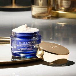 Revitalizing Supreme+ Night Creme - Crema de Noche hidratante antiedad