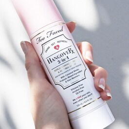 Hangover 3-in-1 Setting Spray - Base revitaliante y spray fijador