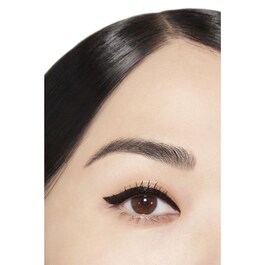 SIGNATURE DE CHANEL - Lápiz Eyeliner Intenso De Larga Duración 