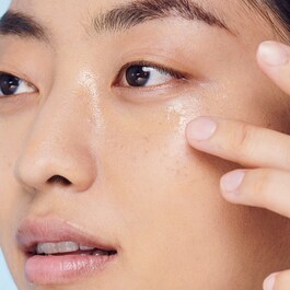 Black Tea Eye Serum - Suero para el contorno de ojos con té negro