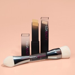 Face Build & Buff Brush - Brocha 