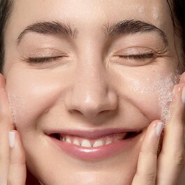 Soy Face Cleanser - Gel limpiador facial y desmaquillante con soya