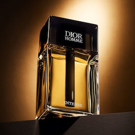 Dior Homme Intense - Eau de parfum - Notas de madera, ámbar, lirio y vainilla