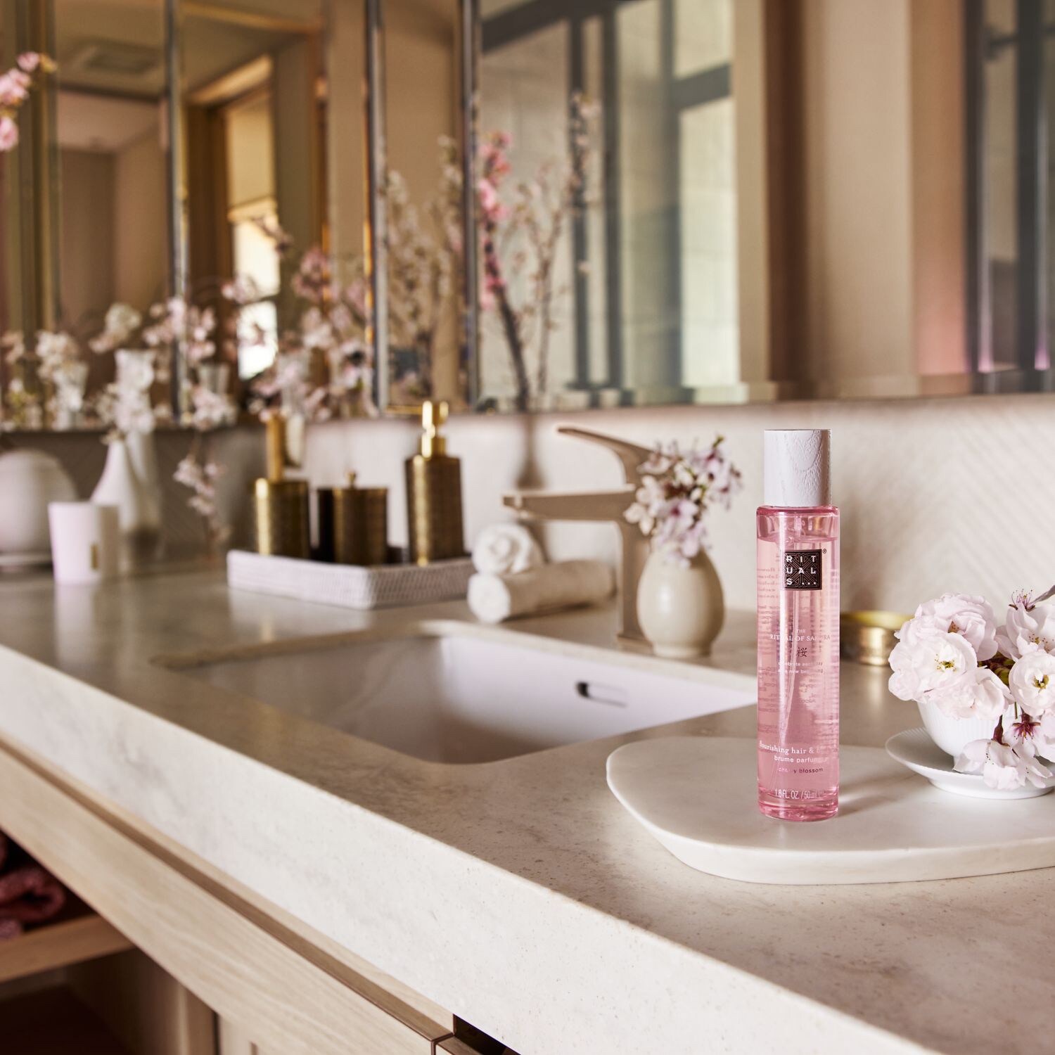 The Ritual of Sakura - Bruma Cabello y Cuerpo de Rituals ≡ SEPHORA